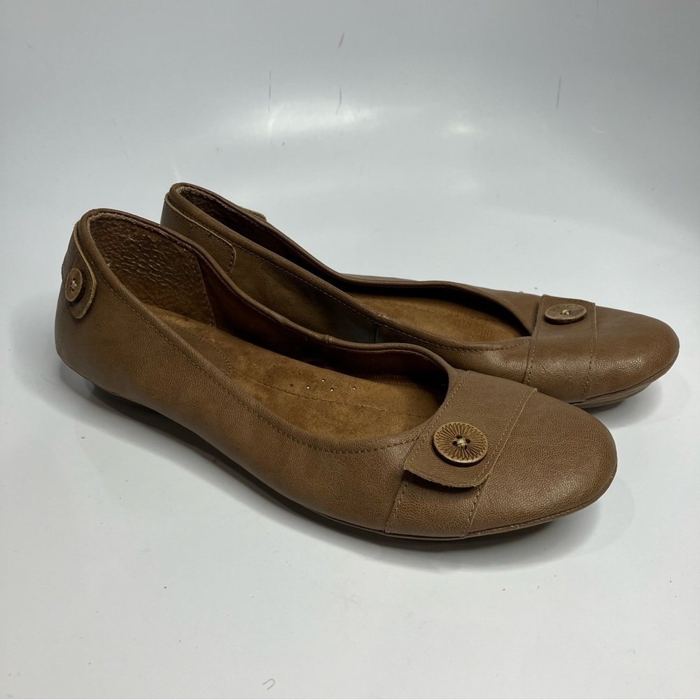 Euro Sofft‎ faux leather flats size 9